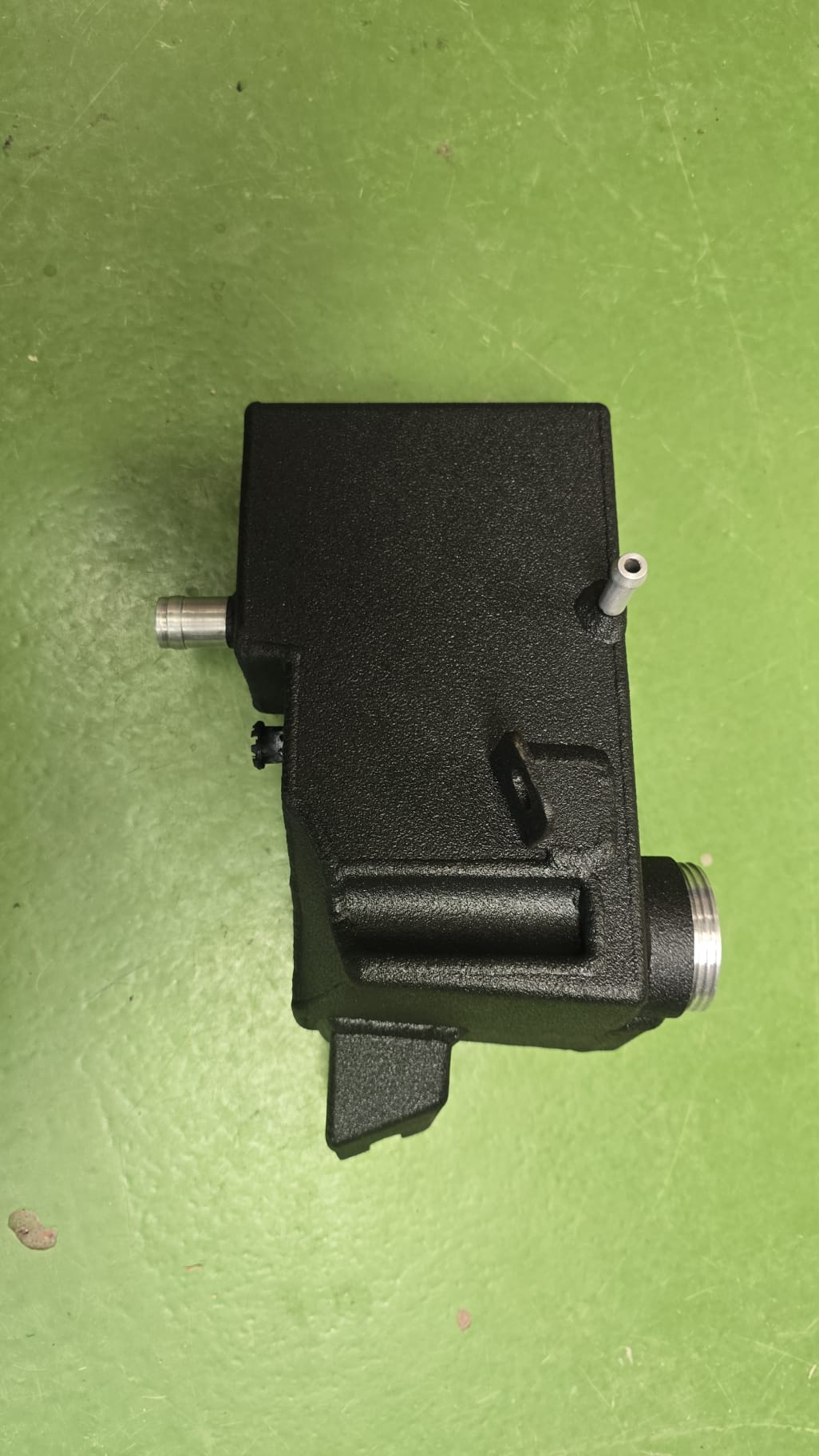DB9 V8 VH Header tank - Aston Spares