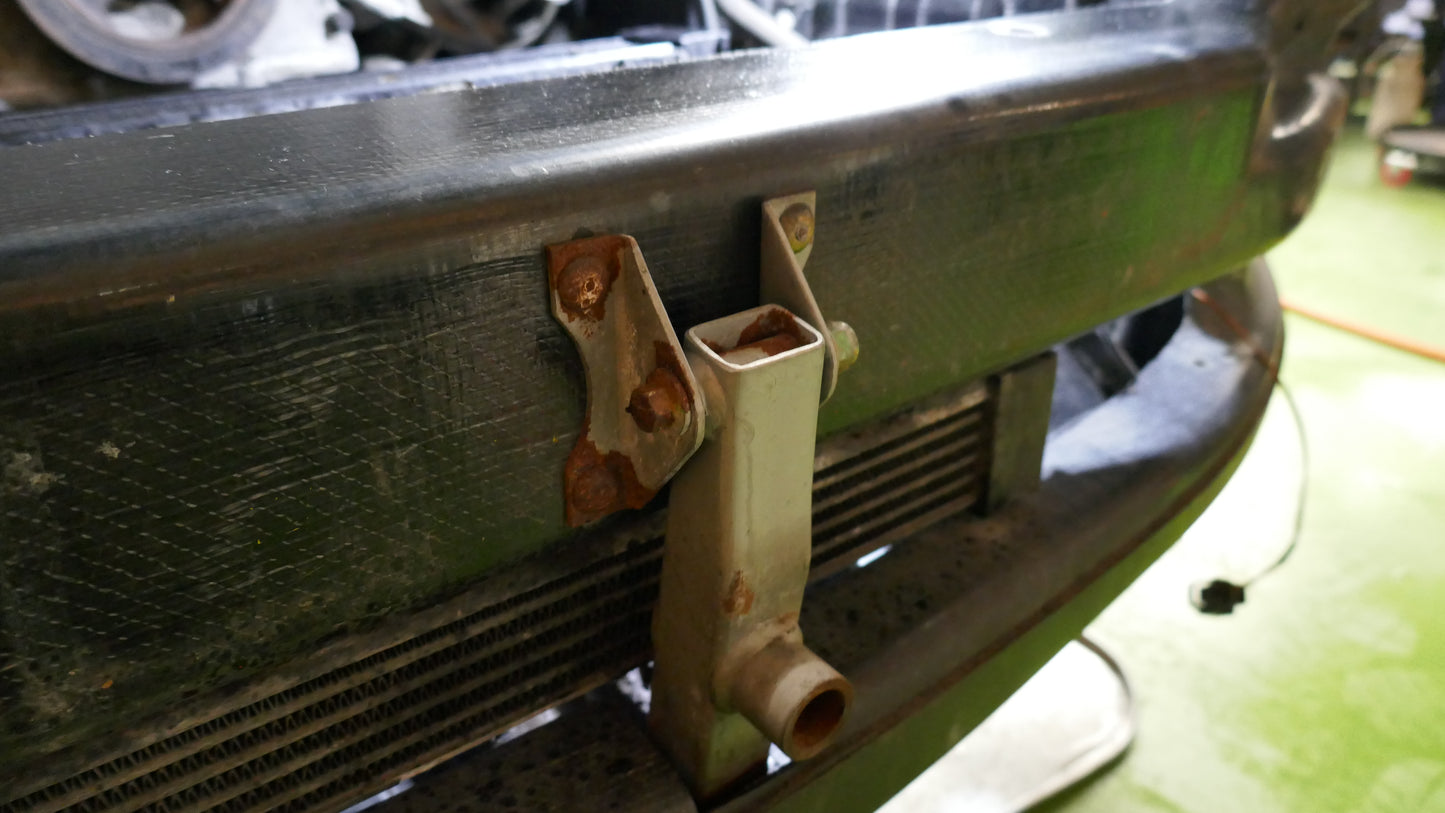 Gen 1 Vanquish Towing eye upright Aston Martin | AstonSpares