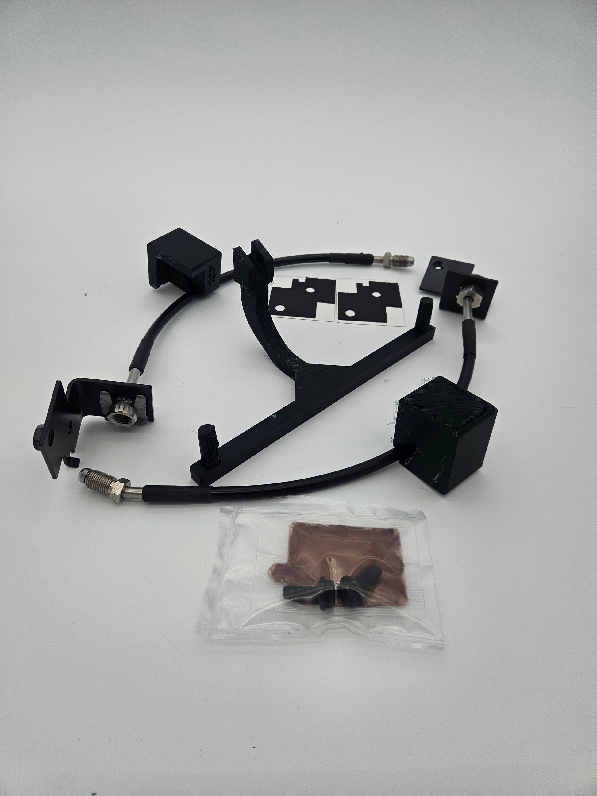 DB9 / V8 All VH excluding carbon or S. brake pipe kit front - Aston Spares