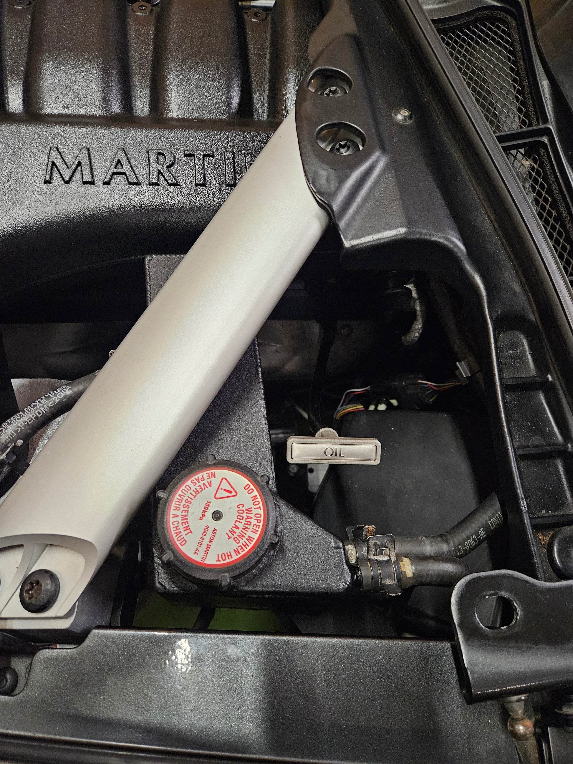 DB9 V8 VH Aluminium Coolant Header tank | AstonSpares - Aston Spares