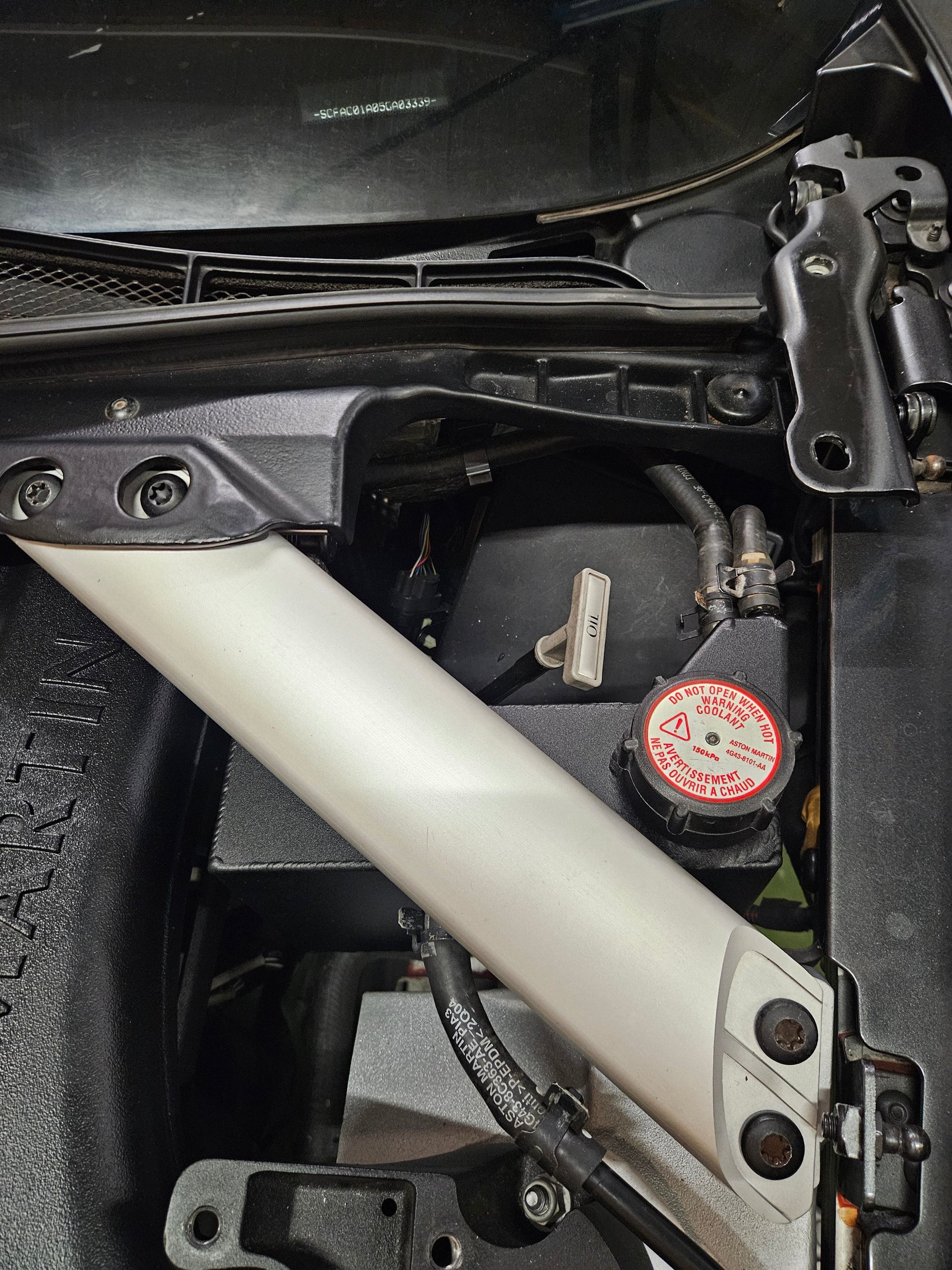 DB9 V8 VH Aluminium Coolant Header tank | AstonSpares - Aston Spares