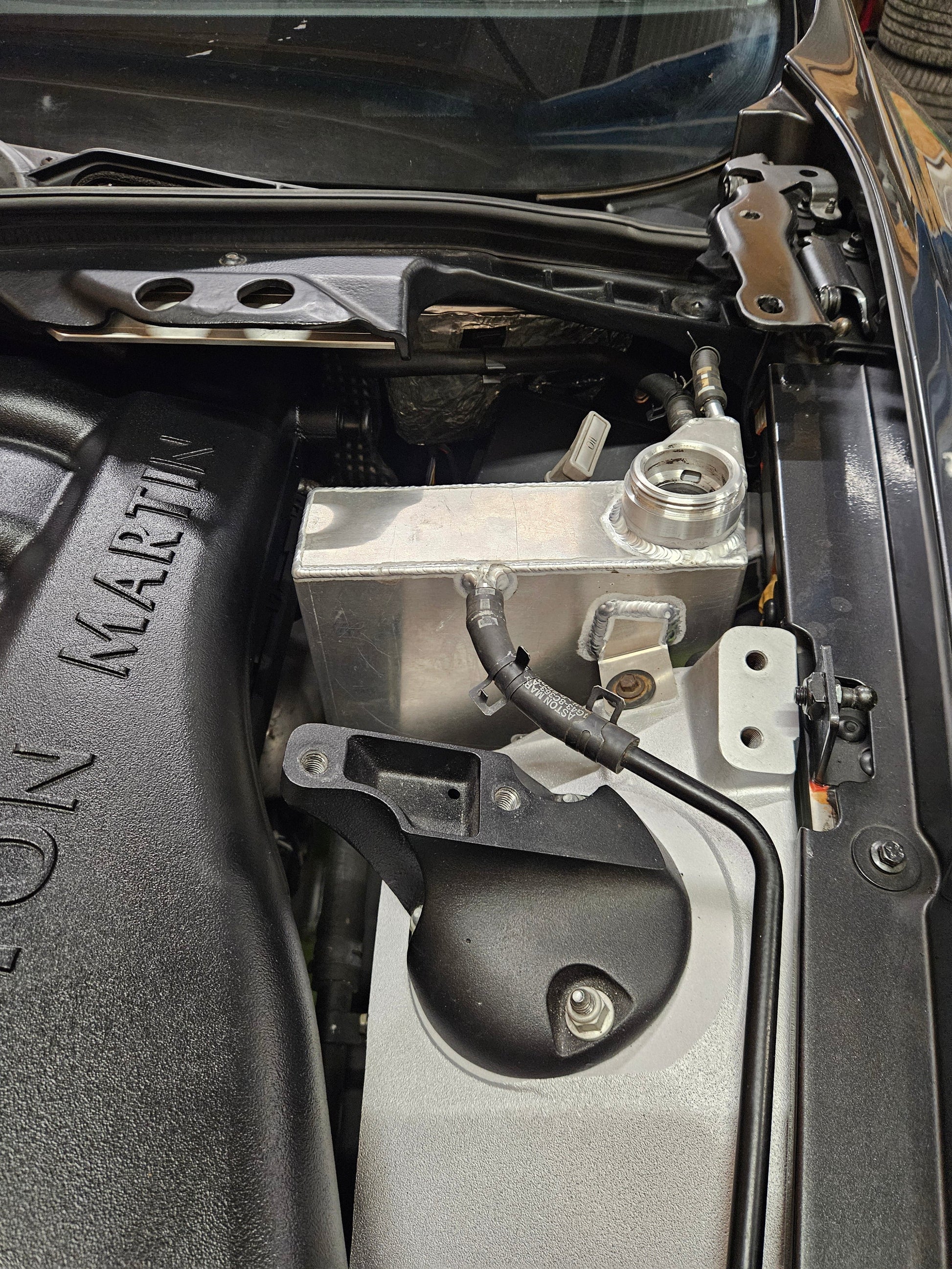 DB9 V8 VH Aluminium Coolant Header tank | AstonSpares - Aston Spares