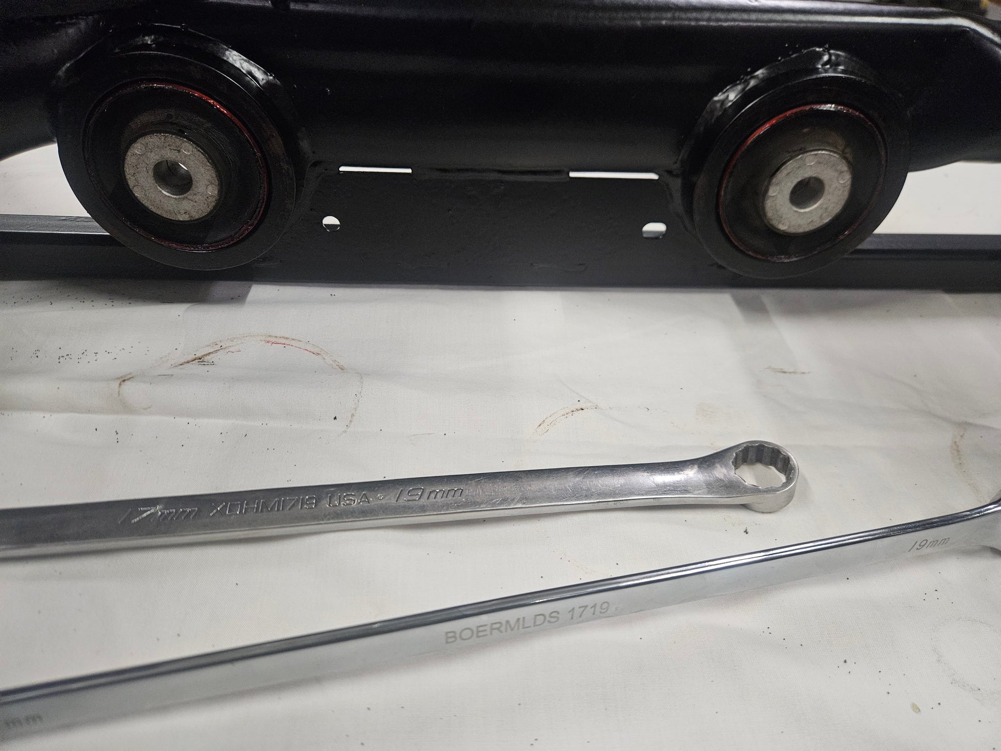 Gen 1 Vanquish Subframe refurbishing service. - Aston Spares