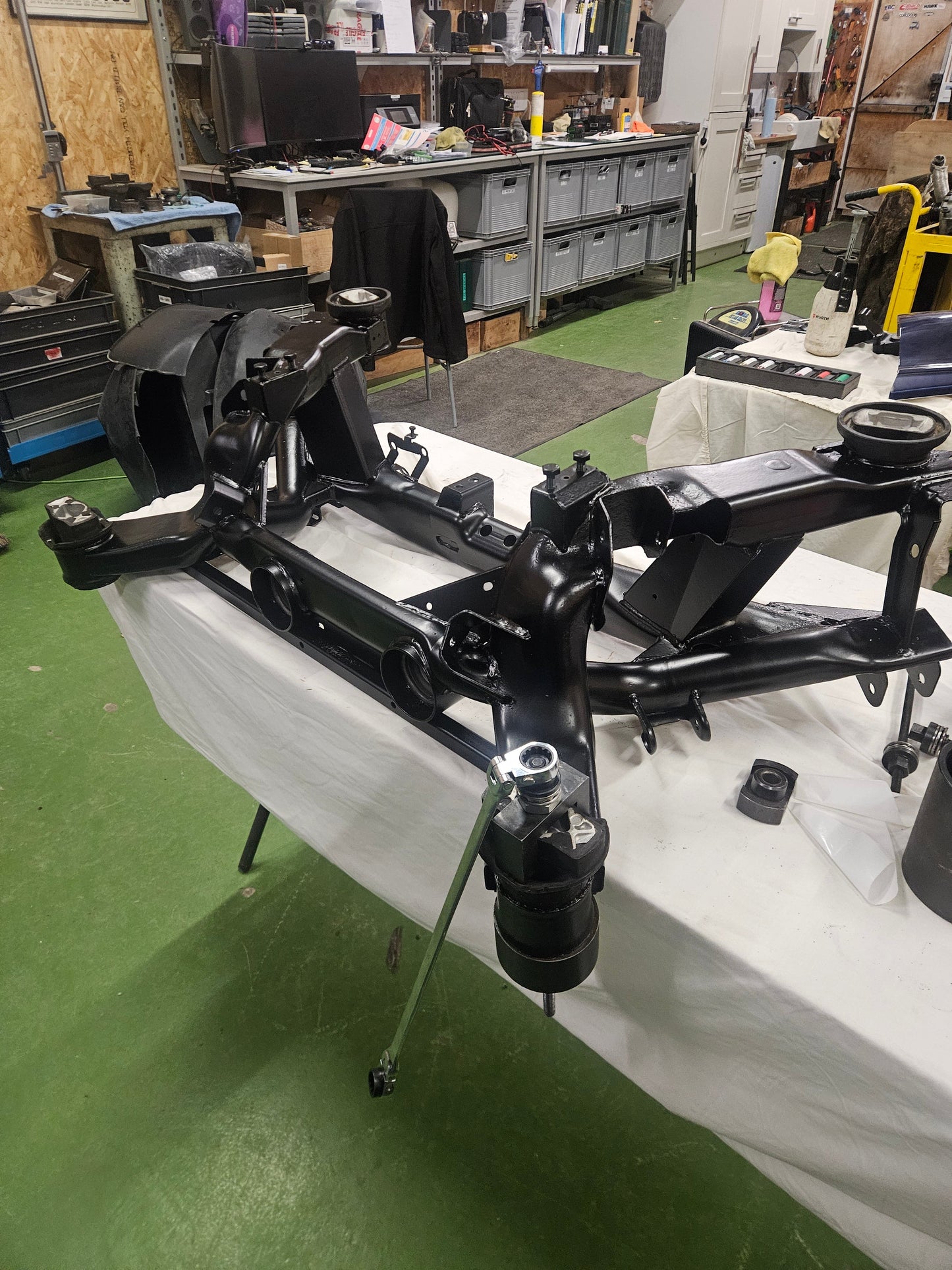 Gen 1 Vanquish Subframe refurbishing service. - Aston Spares